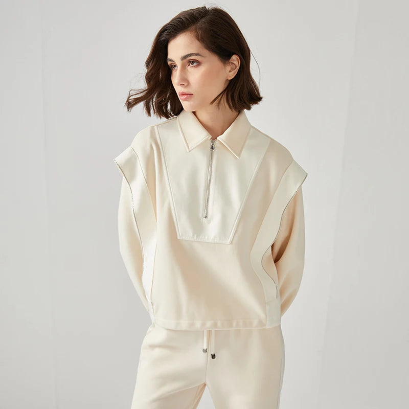 Women's The Retro Half-Zip Sweatshirt — Modern Ease, Reimagined