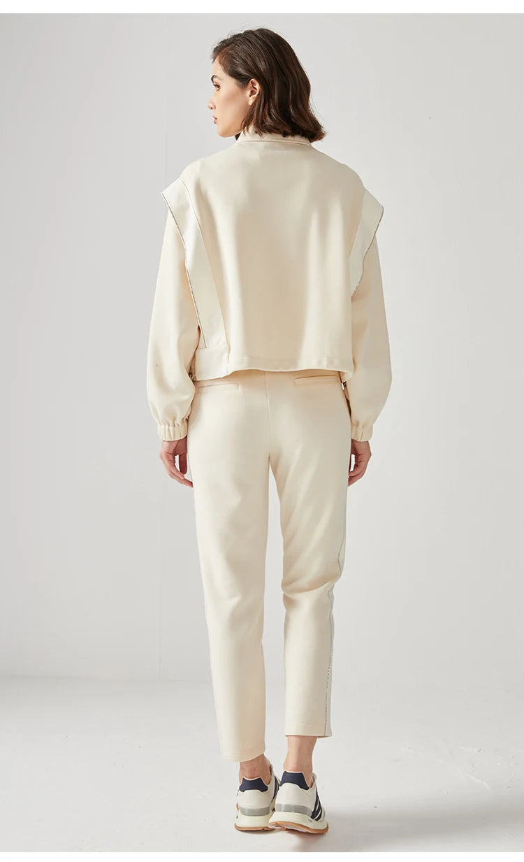 Women's The Retro Half-Zip Sweatshirt — Modern Ease, Reimagined