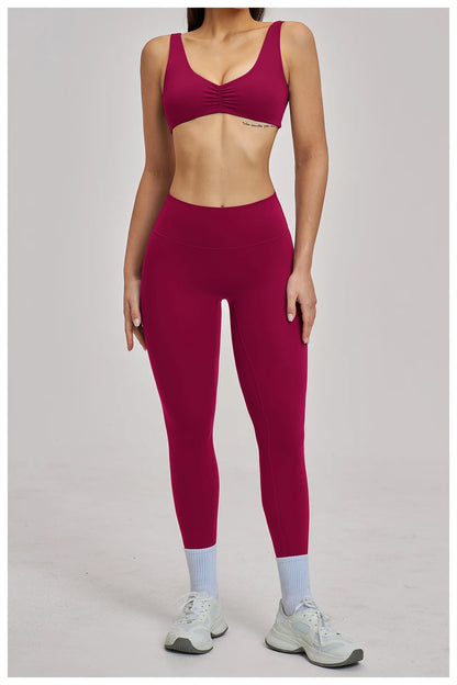 The Aura Ribbed Seamless Sports Yoga Set