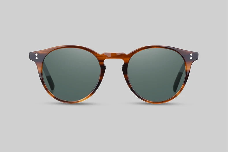 The Marais Muse : Timeless Tortoise Meets Modern Clarity