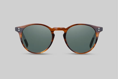 The Marais Muse : Timeless Tortoise Meets Modern Clarity