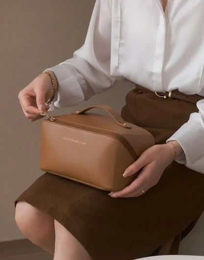 Women's Pillow Organizer