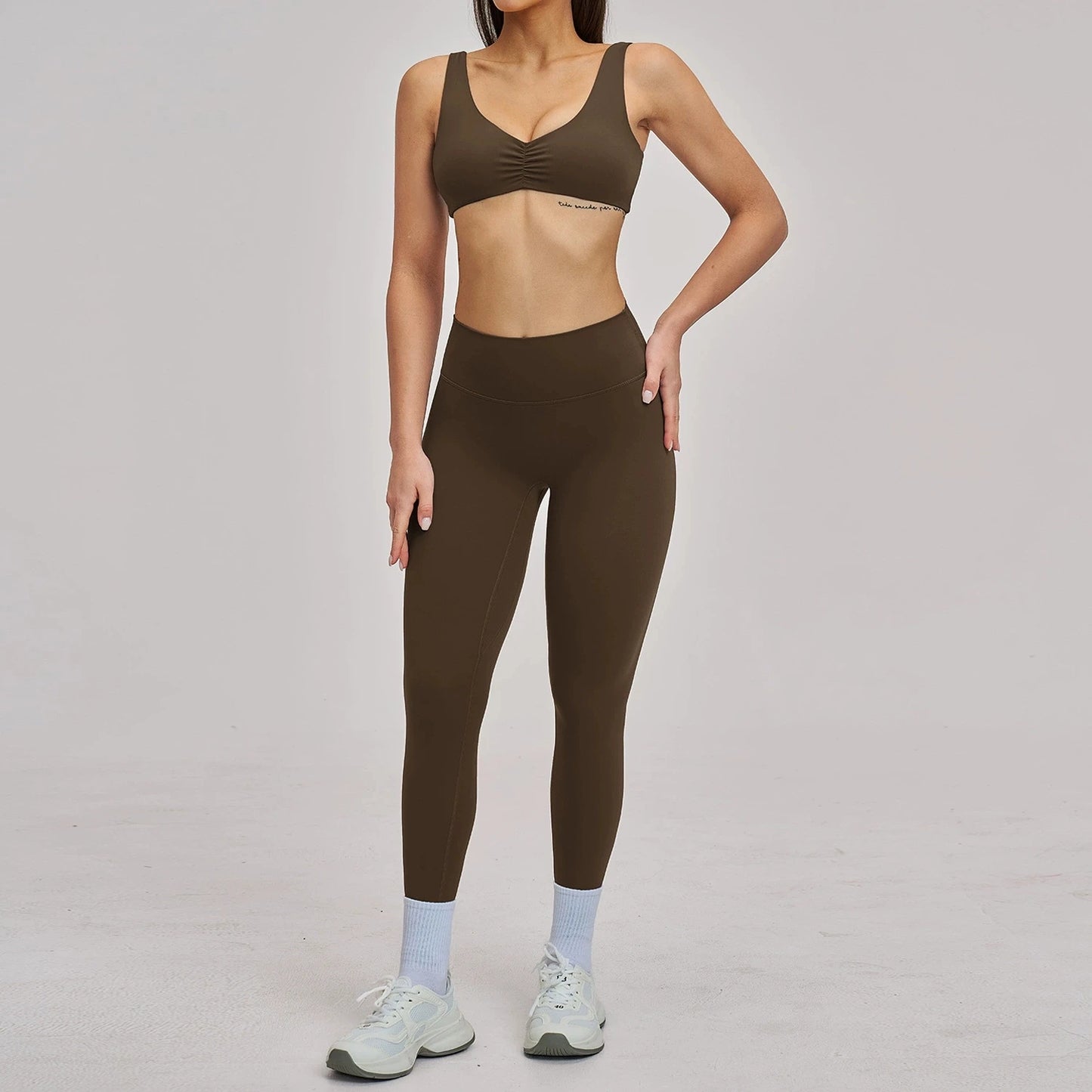 The Aura Ribbed Seamless Sports Yoga Set
