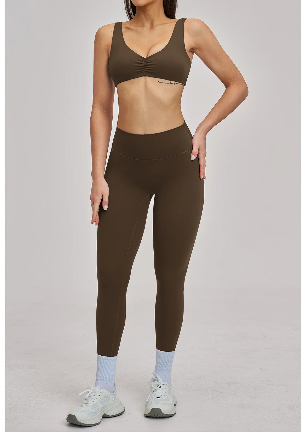 The Aura Ribbed Seamless Sports Yoga Set