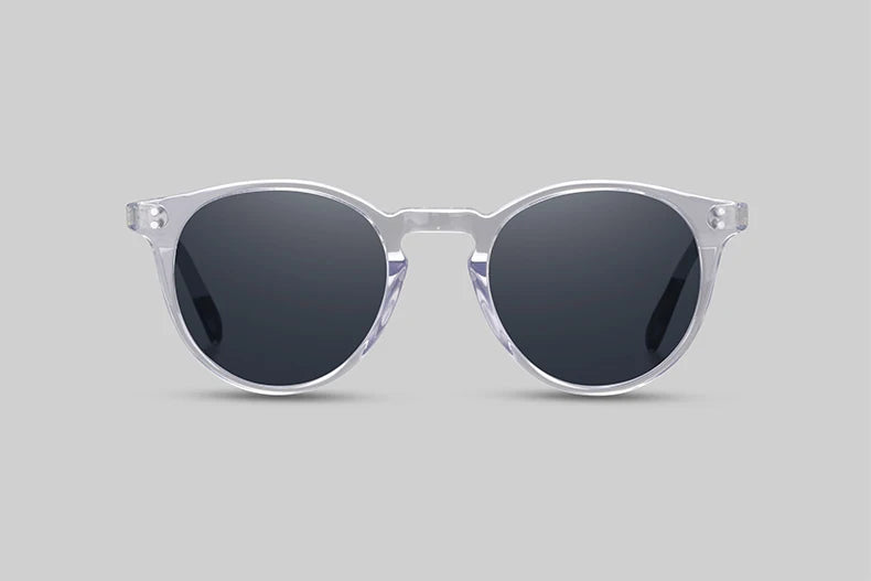 The Marais Muse : Timeless Tortoise Meets Modern Clarity
