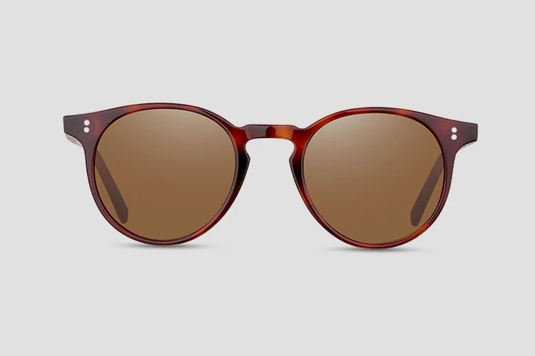 The Marais Muse : Timeless Tortoise Meets Modern Clarity