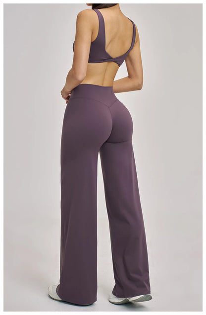 The Aura Ribbed Seamless Sports Yoga Set