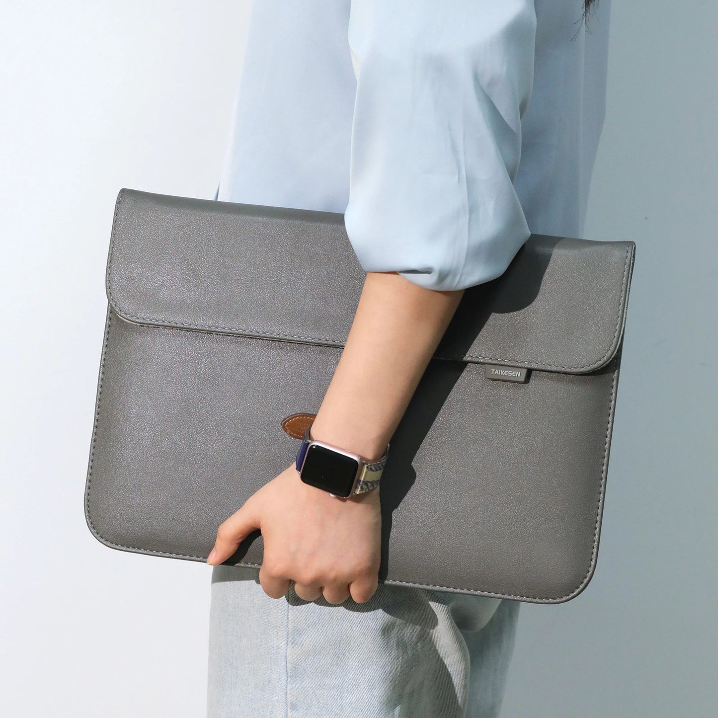 Sleek Sanctuary: The Essential Laptop Sleeve Cases  for the Modern Minimalist