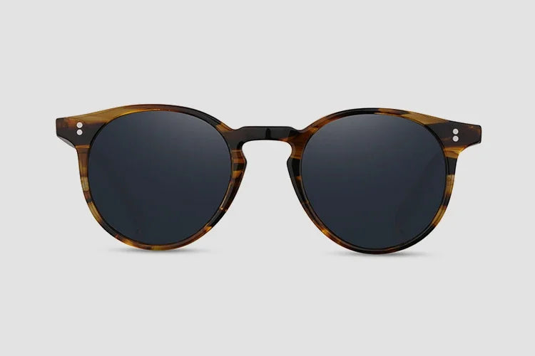 The Marais Muse : Timeless Tortoise Meets Modern Clarity
