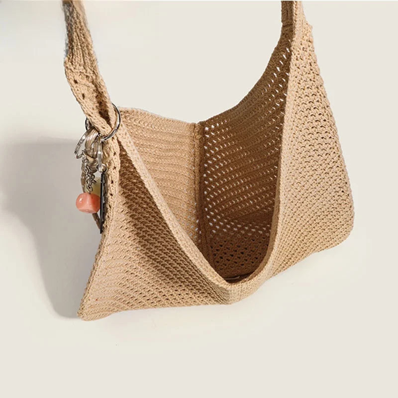 The Anywhere Tote: Your Effortless Summer Essential