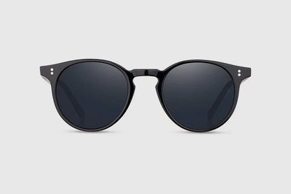 The Marais Muse : Timeless Tortoise Meets Modern Clarity