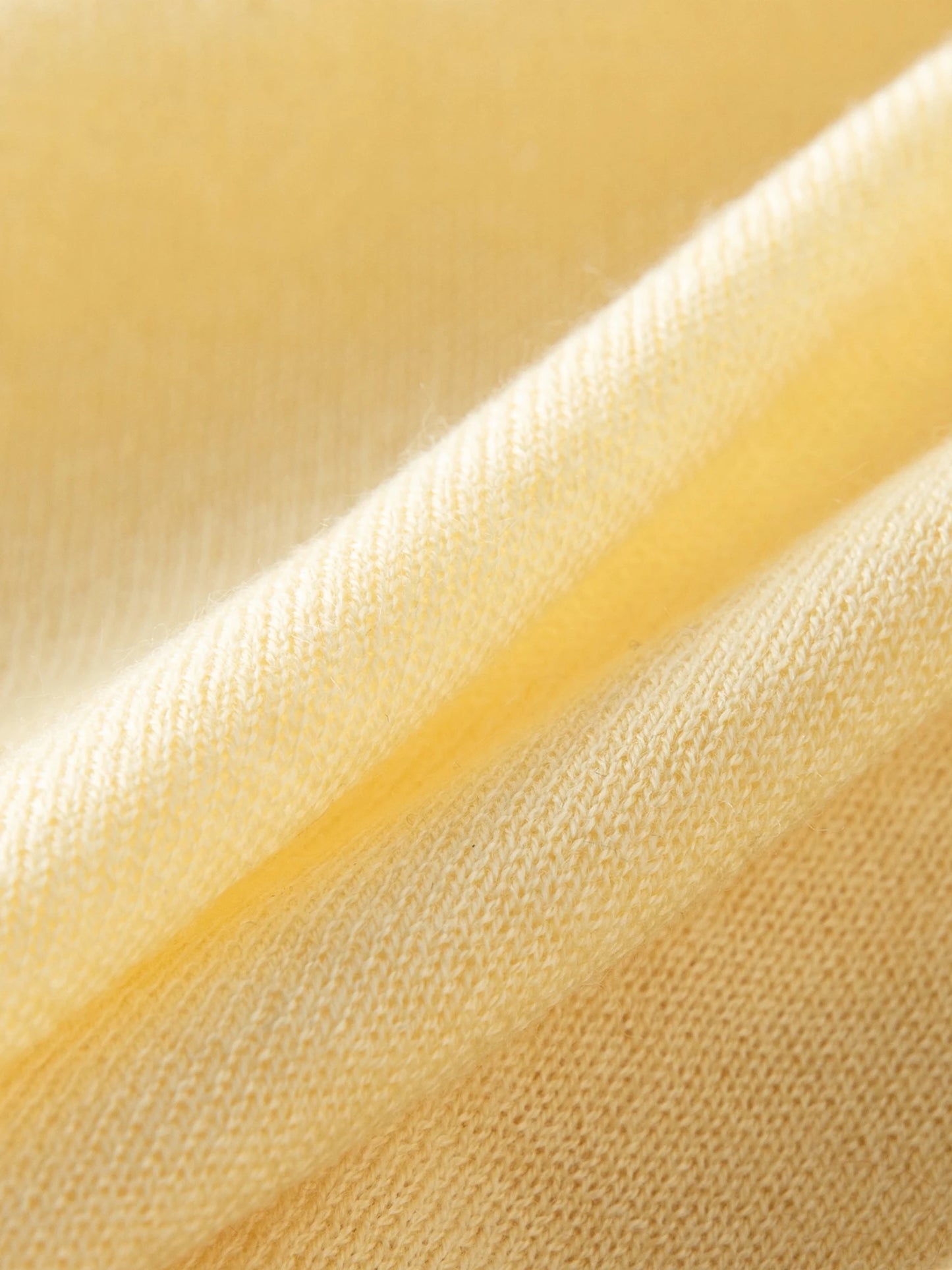 The Effortless Elegance Knit Polo: Your 9-to-9 Style Solution