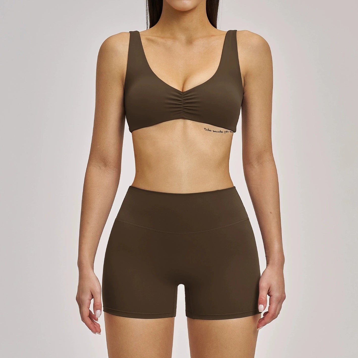 The Aura Ribbed Seamless Sports Yoga Set