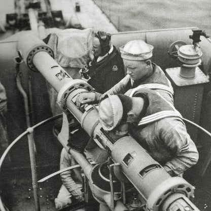 The Sea Dog's Crown: Authentic Vintage Men's US Navy-Style Sailor Cap