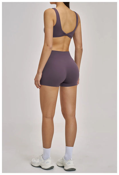 The Aura Ribbed Seamless Sports Yoga Set
