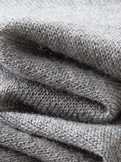 The Effortless Elegance Knit Polo: Your 9-to-9 Style Solution