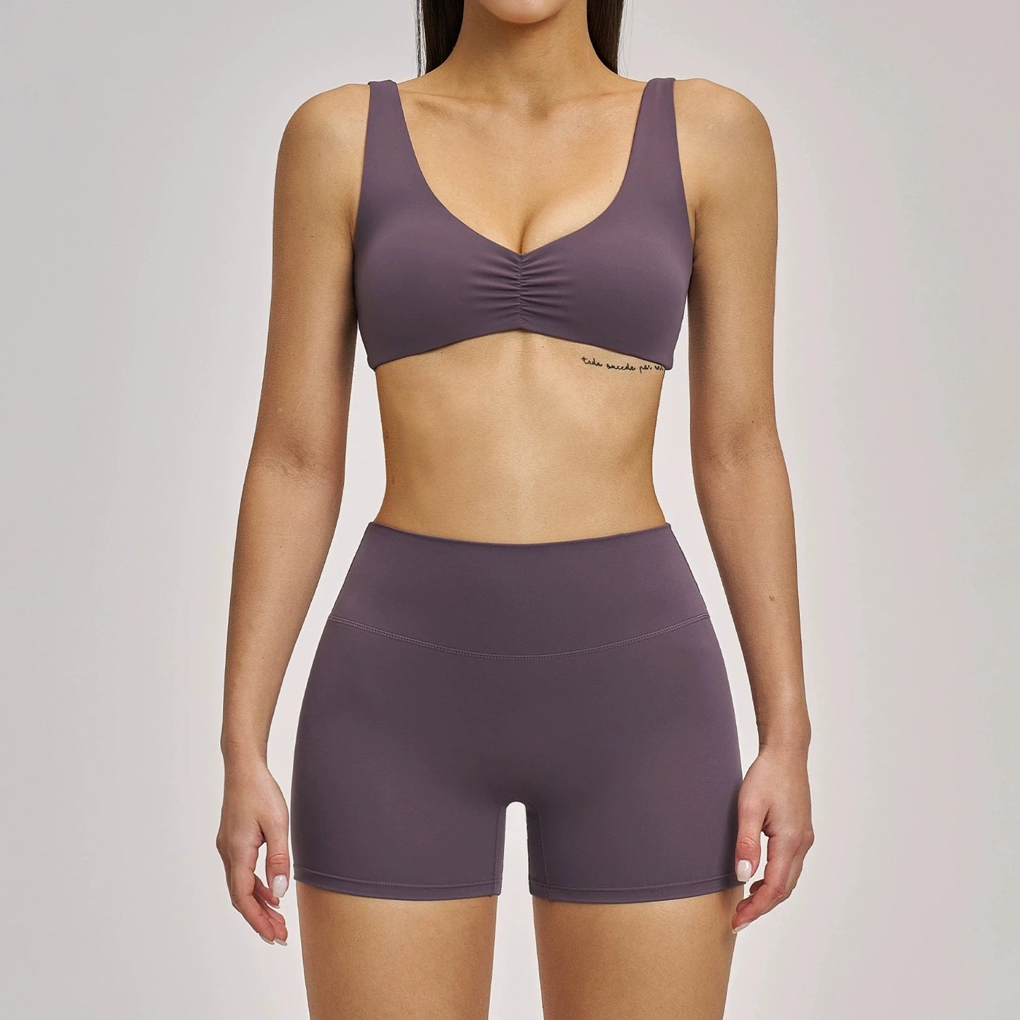 The Aura Ribbed Seamless Sports Yoga Set